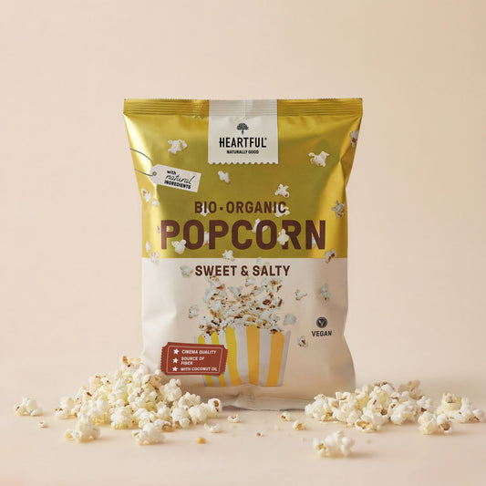 Heartful Organic Popcorn Sweet & Salty, 90g bag with popcorn